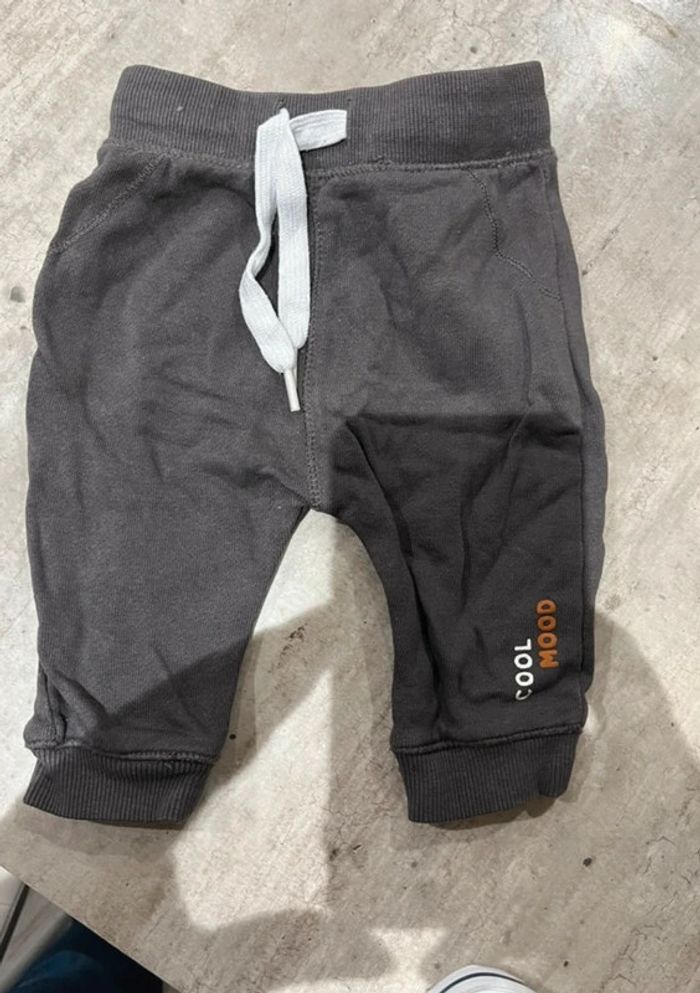 Lot/revendeur habits garçons 3 mois