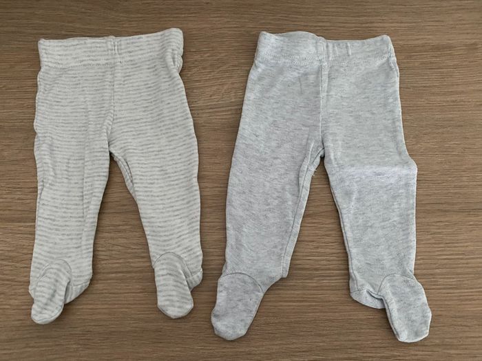 Lot 2 pantalons pieds fermés