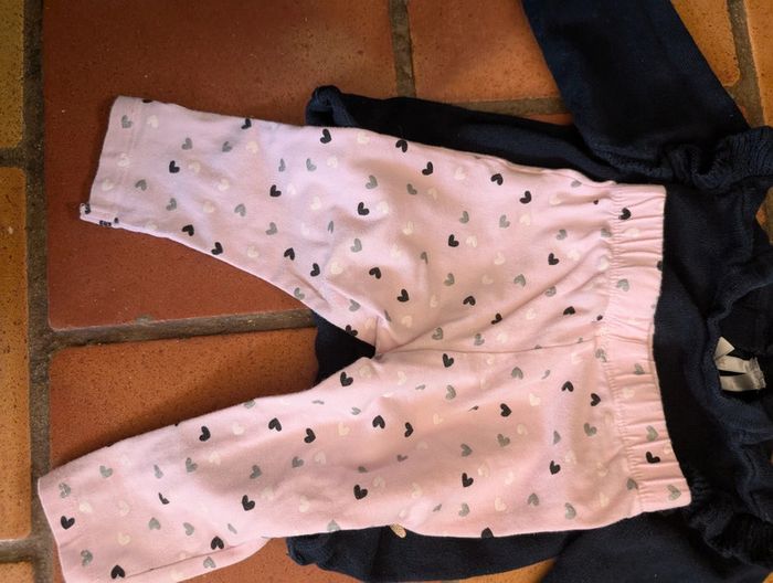 Pull a detail froufrou épaule et legging à coeurs - photo numéro 5