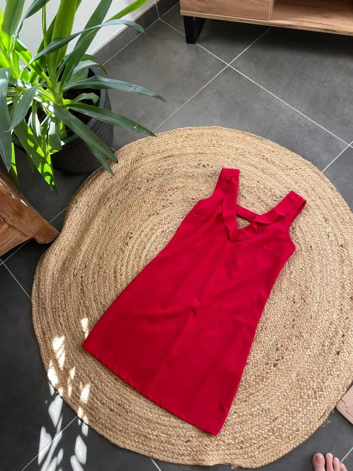 Robe droite rouge