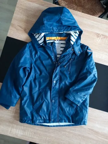 Blouson bleu marine 8 ans