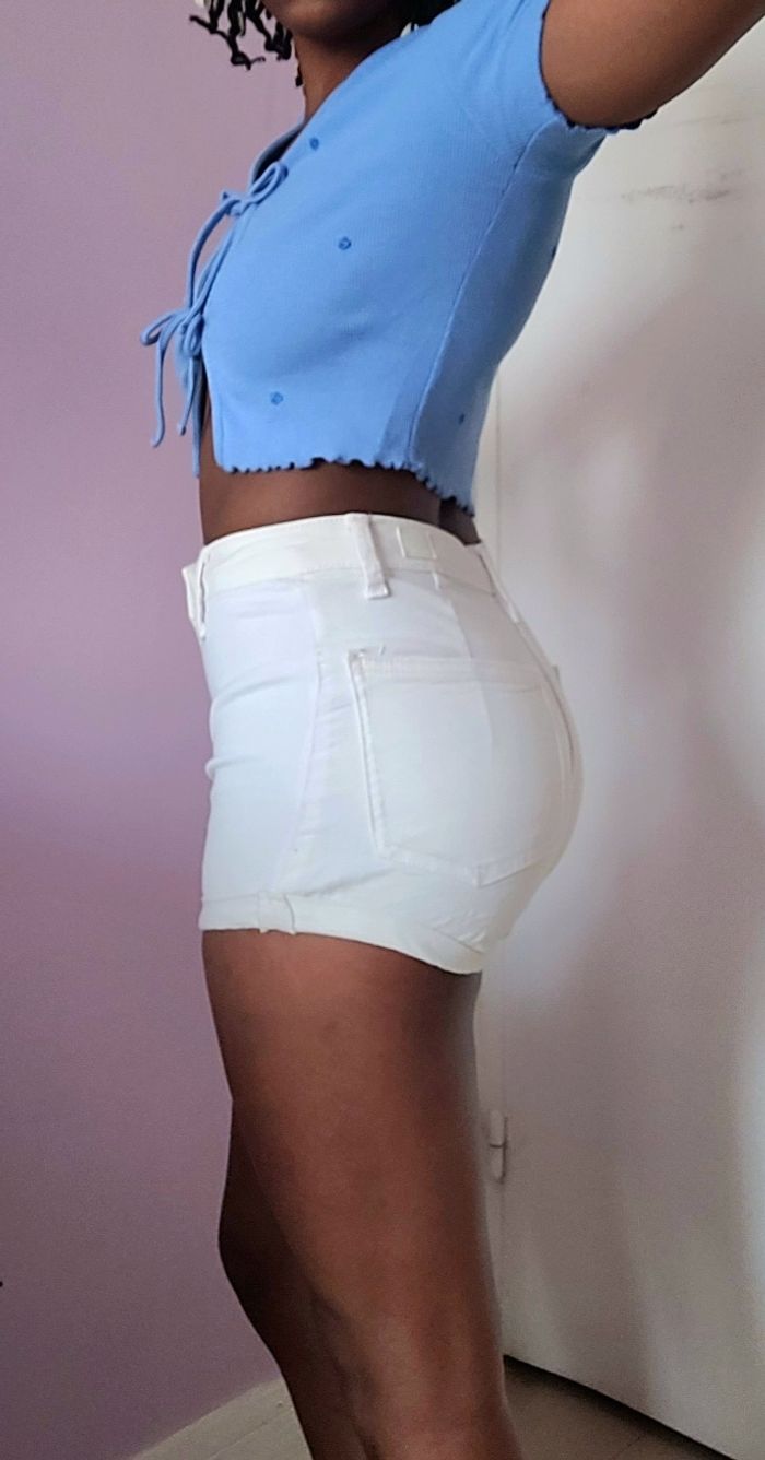 Lot short/ 2€ l'unité - photo numéro 3