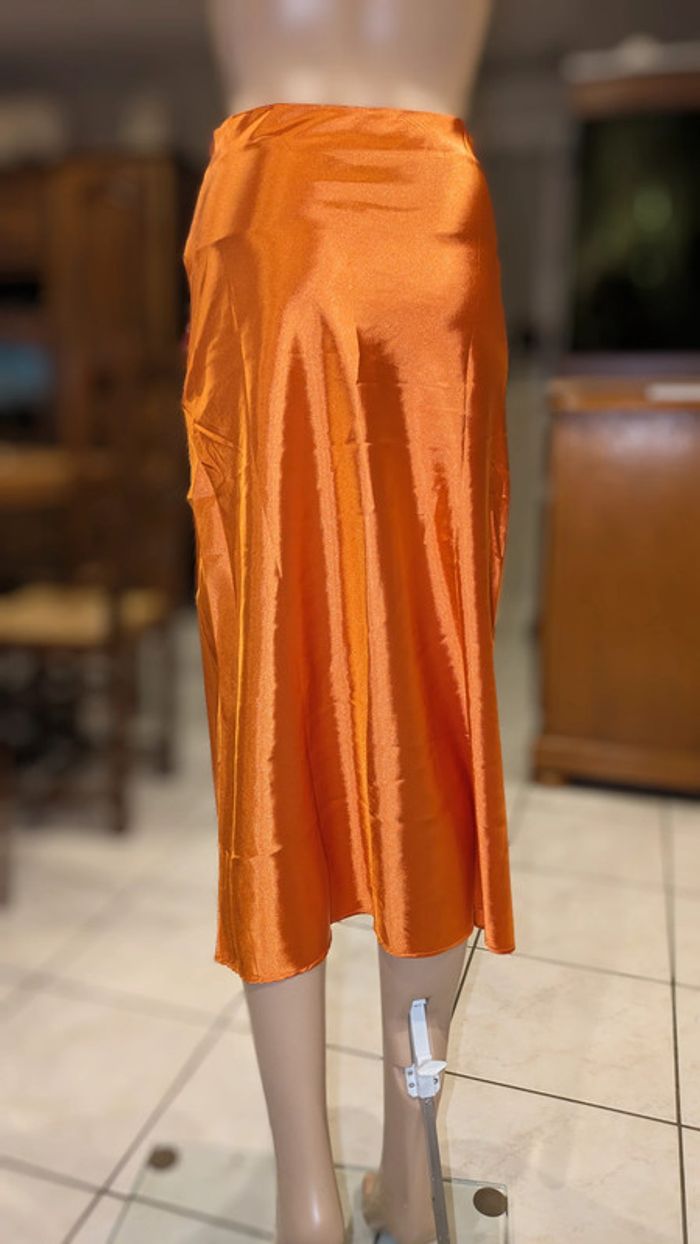 Jupe satin orange - photo numéro 3
