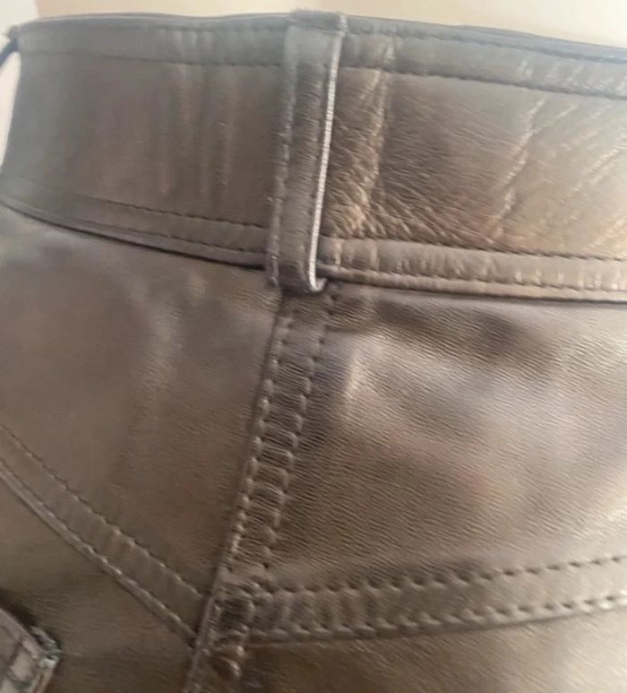 Short en cuir reflet doré - photo numéro 6