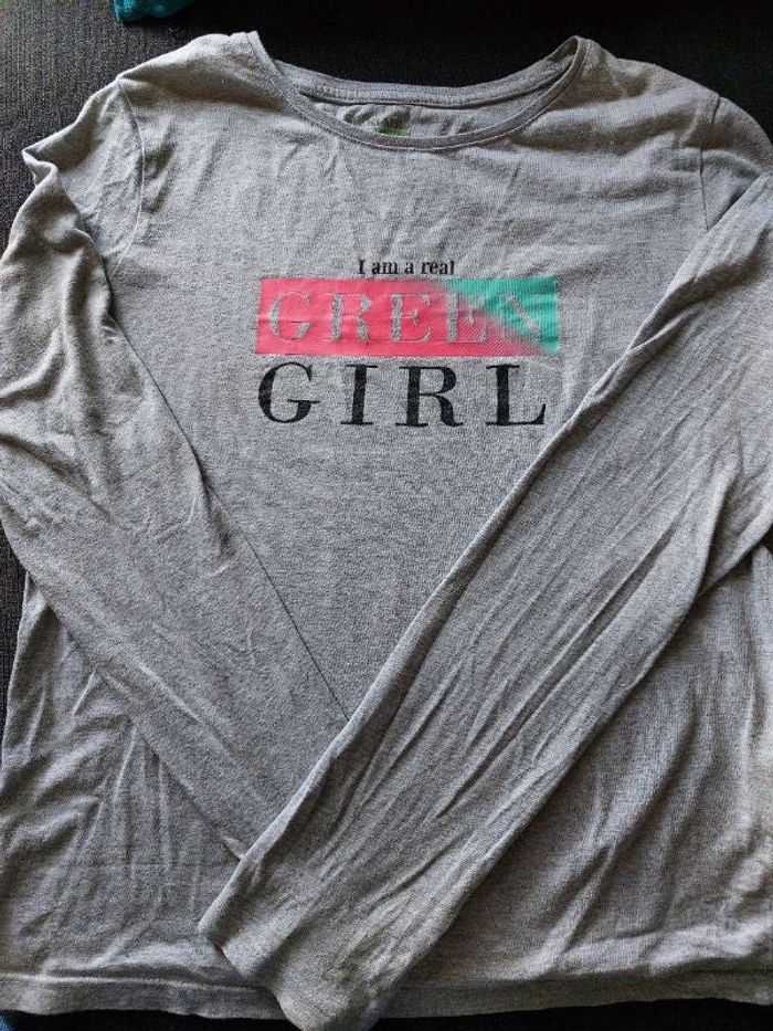 Tee shirt