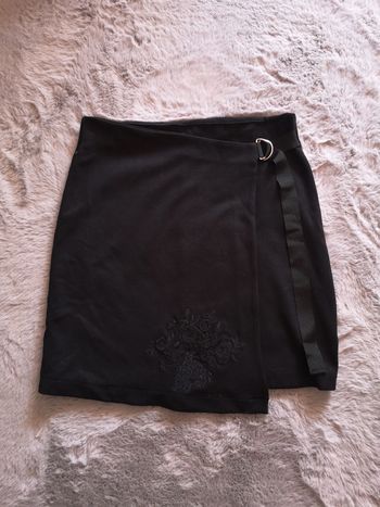 Jupe porte-feuille noire Zara