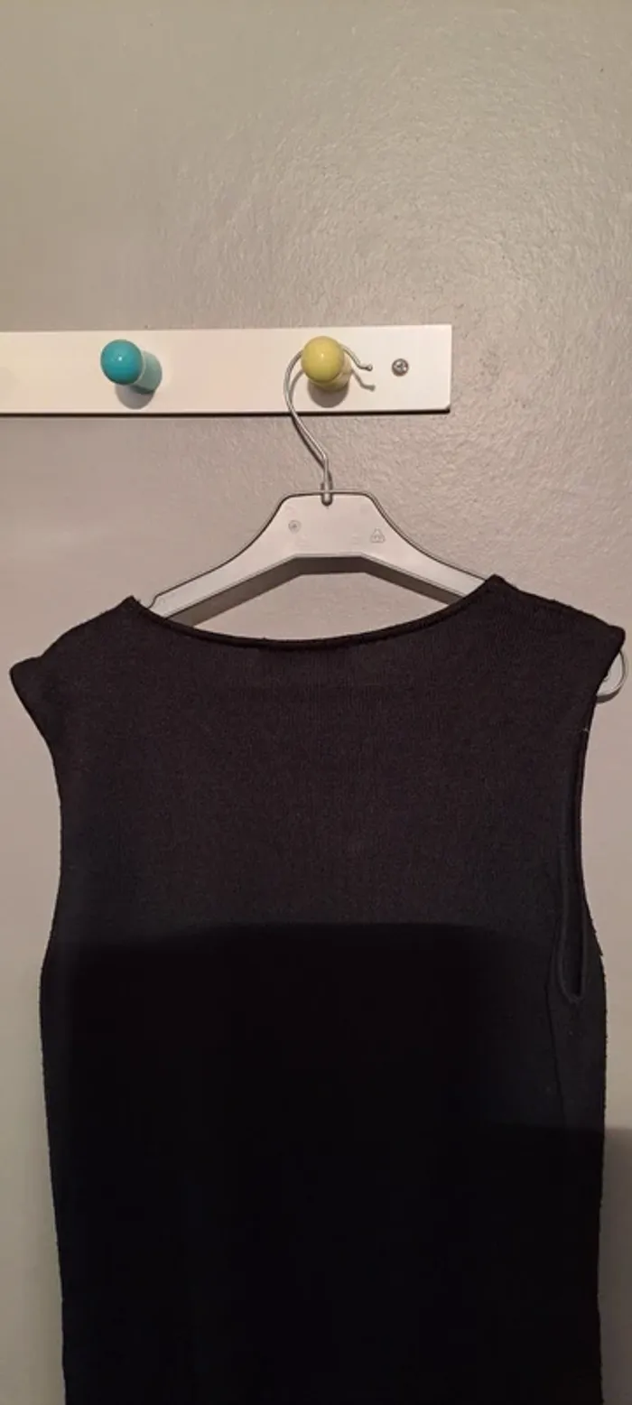 T Shirt noir manches courtes - Marque Pure&Simple - Taille 40 - Bon état. - photo numéro 8