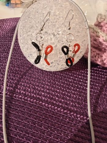 Collier et boucles d'oreilles