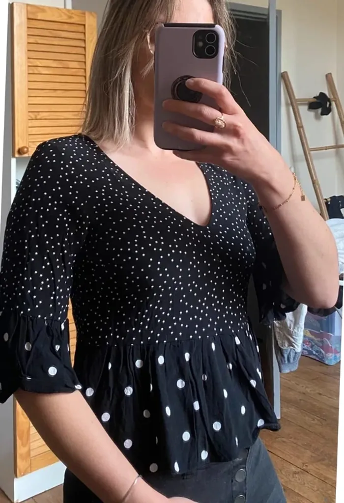 Blouse new look à pois blancs et volants - photo numéro 2