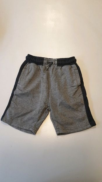 Short primark 5/6 ans