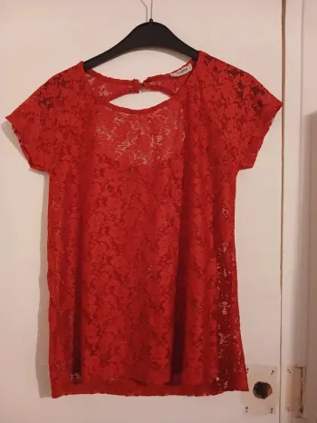 Tee-shirt simple dentelle 