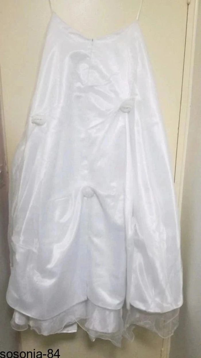 Robe de mariée avec accessoires - photo numéro 5