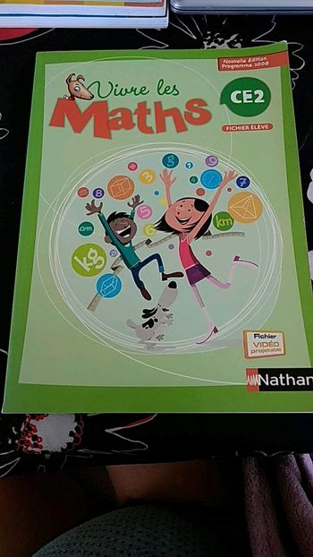 Fichier élève de mathématiques Vivre les maths ce2