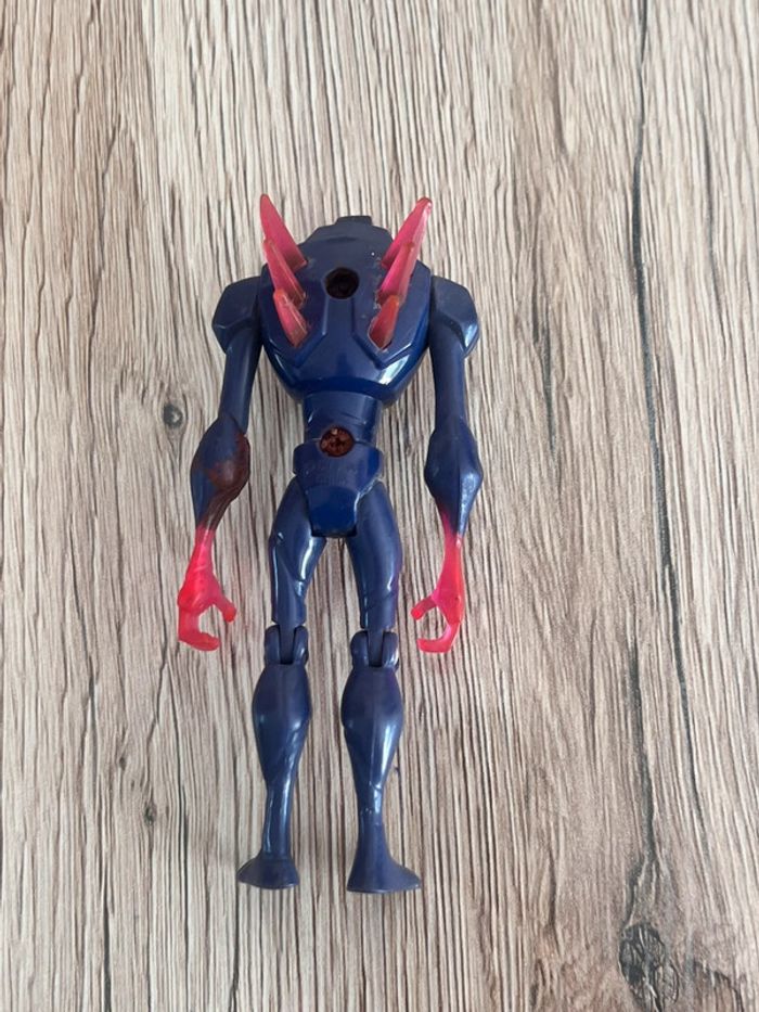 Figurine Ben 10 Chromastone - photo numéro 2