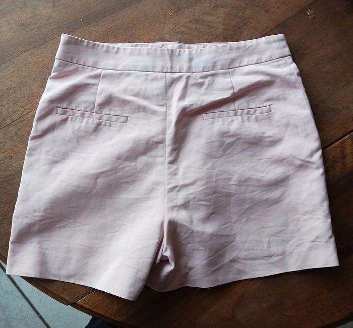 Short taille 36 zarawoman + 1 gratuit - photo numéro 3