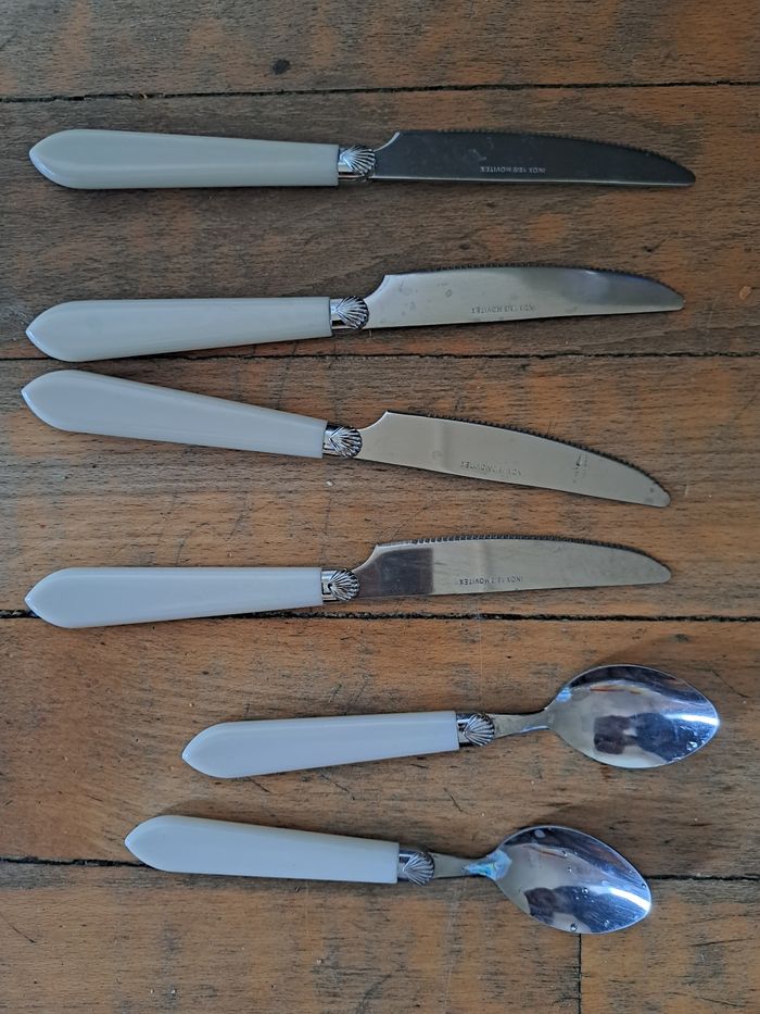 Lot de couverts blanc - photo numéro 2