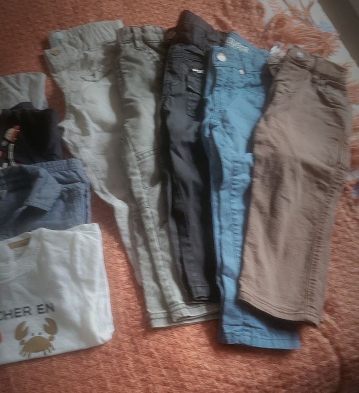 Lot vêtements garçon du 12 au 24 mois - photo numéro 2