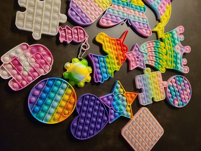 Jouet Pop It Anti-Stress Fidget Bulle Silicone à presser pour Concentration et Relaxation - photo numéro 3