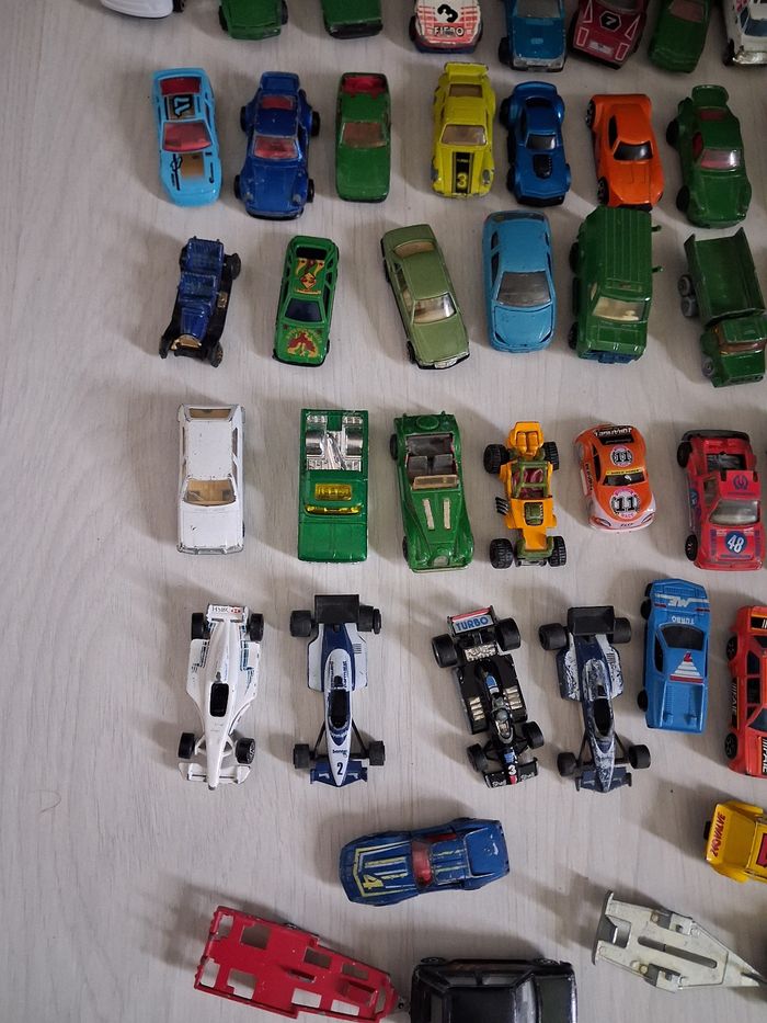 Lot de 55 voitures + 2 remorques lot de 55 voitures + 2 remorques - photo numéro 4