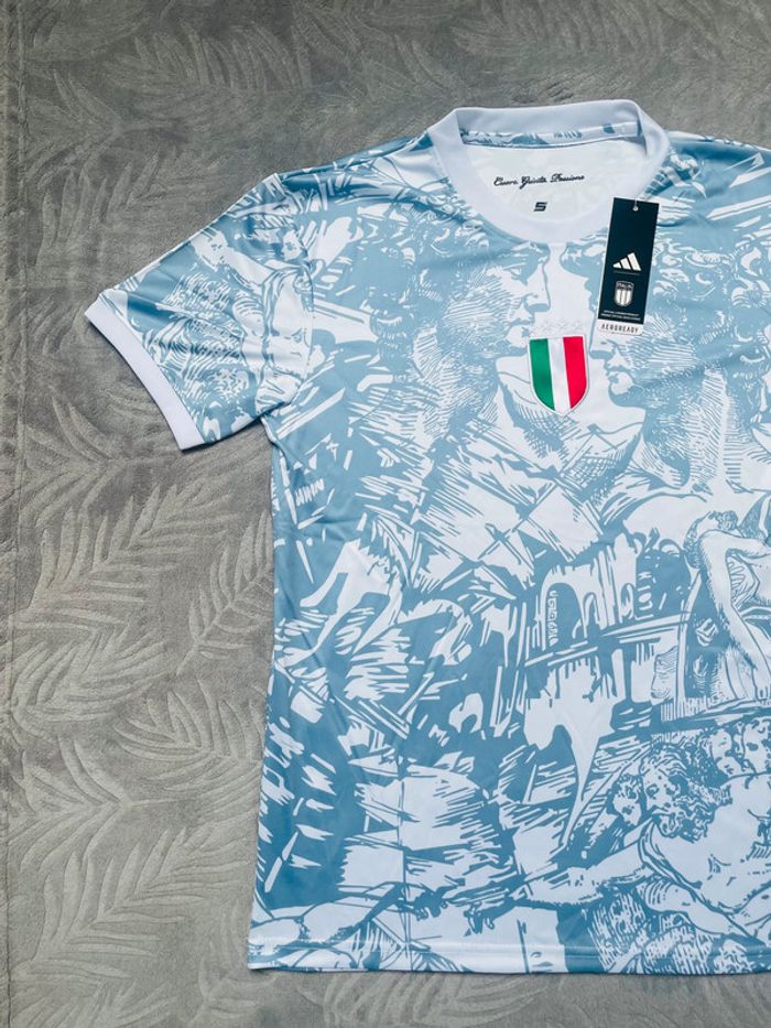 Maillot concept foot Italie blanc bleu clair colisée taille S - photo numéro 2