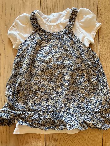 Jolie robe été légère 2 pièces voile + tee-shirt 12  mois IKKS