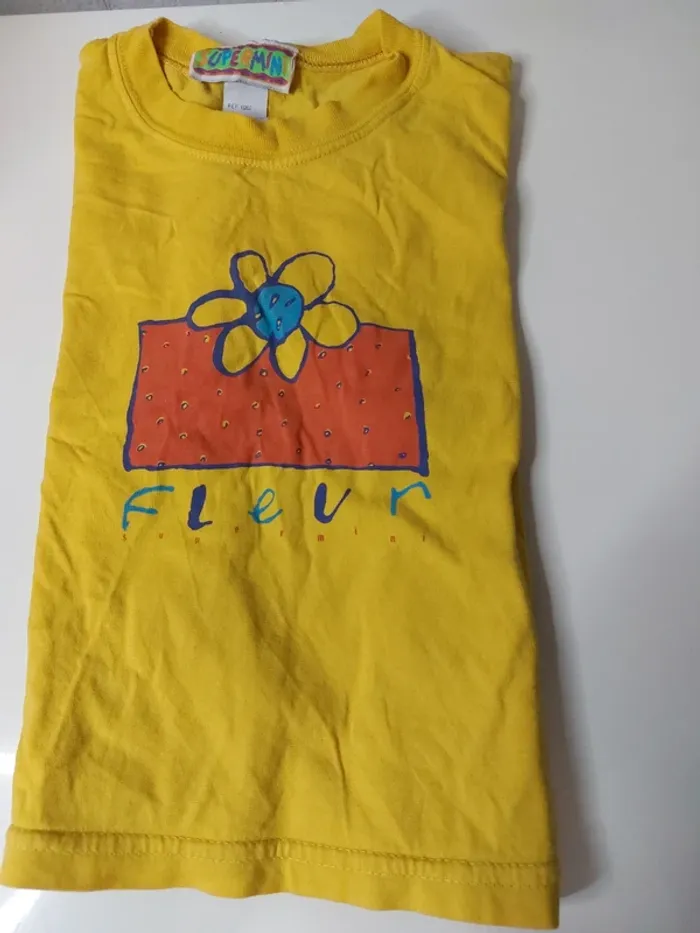 Tee-shirt jaune imprimé "Super mini " - photo numéro 3