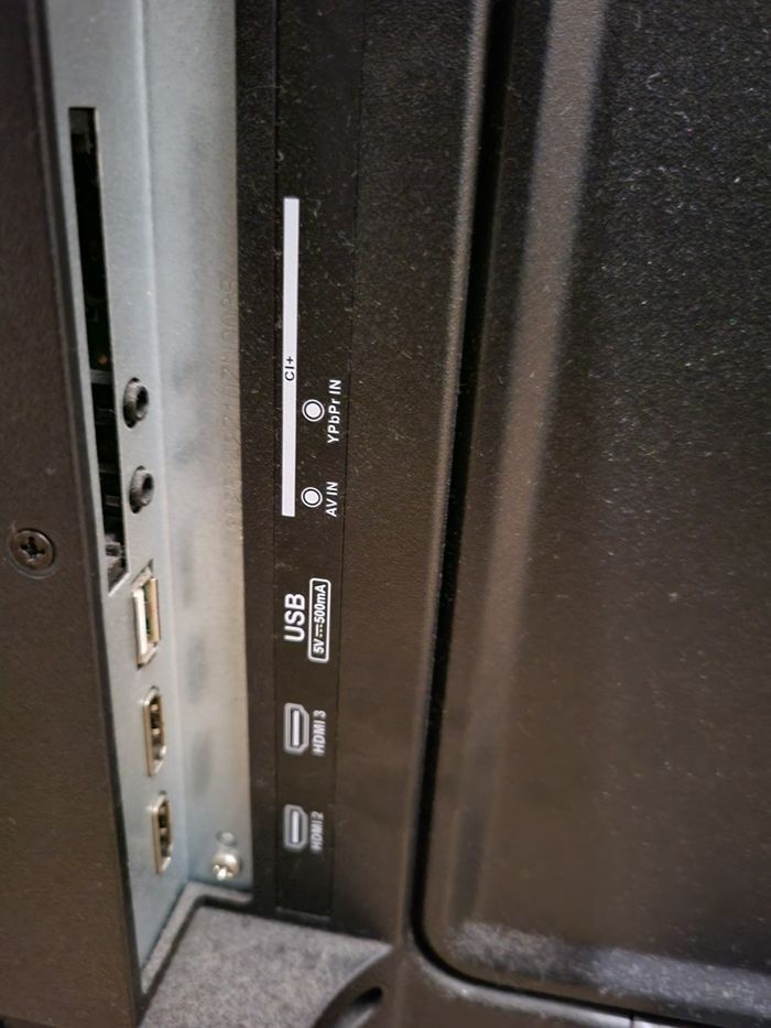 Tv Brandt 102 cm (non smart) deux ports HDMI - photo numéro 8
