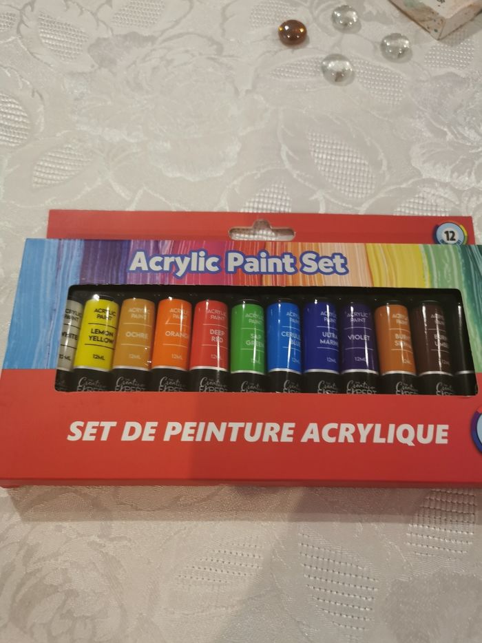 Lot peinture acrylique - photo numéro 2
