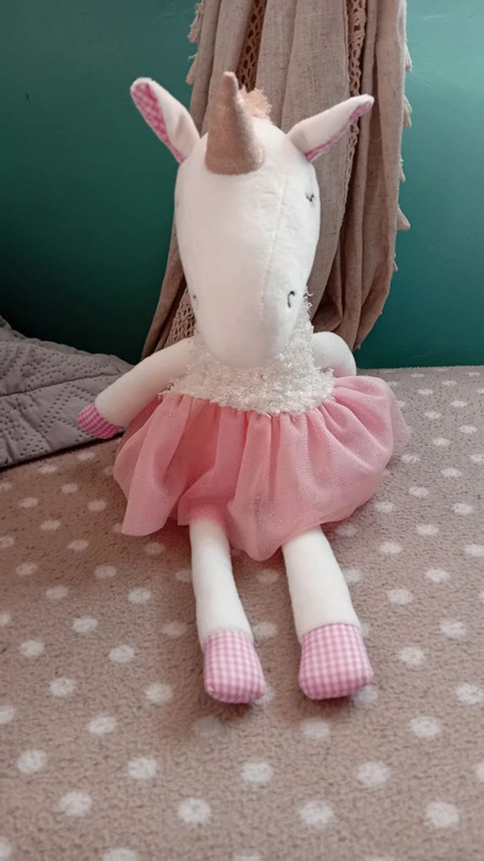 Superbe peluche licorne - photo numéro 3