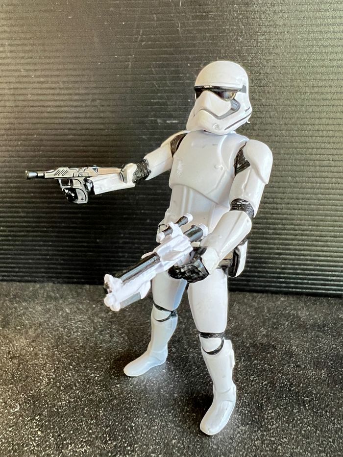 Storm Trooper du premier ordre - Figurine Star Wars 11cm - photo numéro 4
