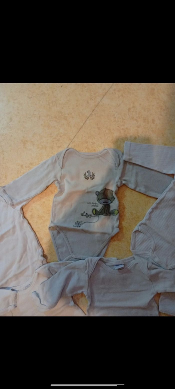 Lot de 7 body taille 6 mois - photo numéro 6