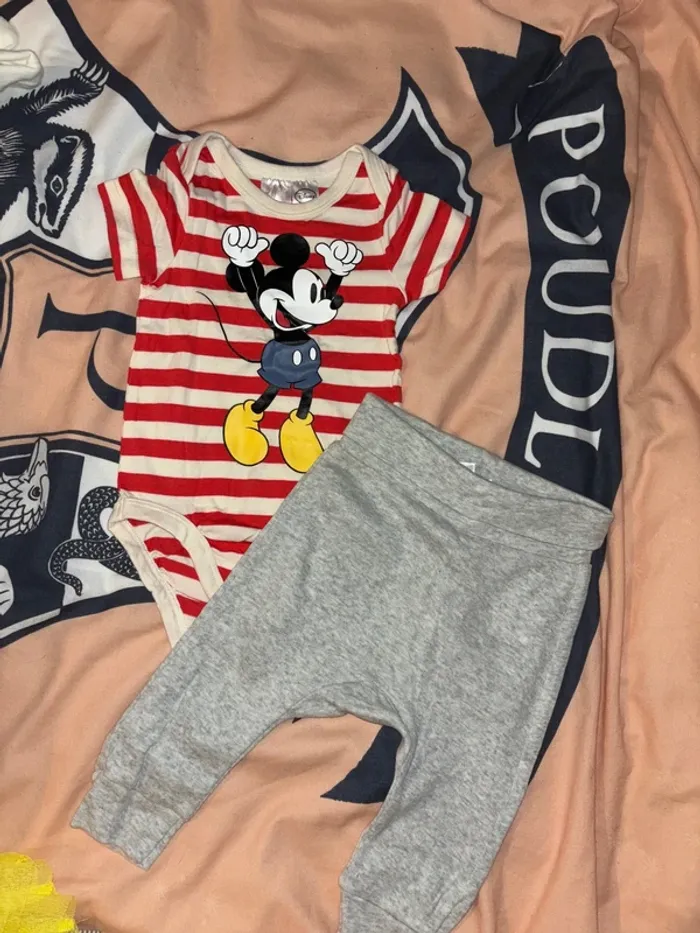 Ensemble Mickey