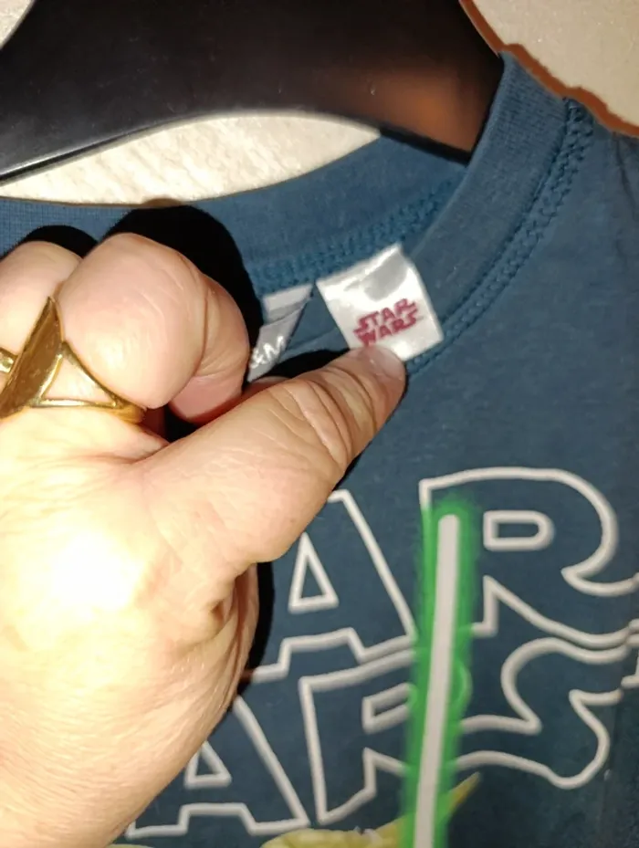 Tee shirt manches longues Star Wars taille 4 ans - photo numéro 6