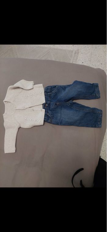 Ensemble Gilet en maille et Jean