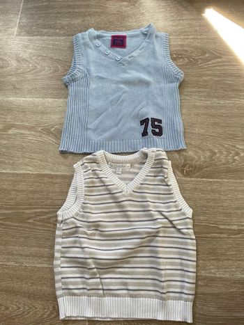 Lot de 2 pulls sans manches