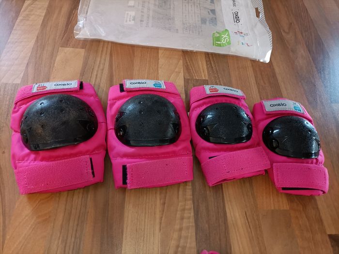 Kit protection roller Oxelo rose et noir 25-50 kg 6-10 ans - photo numéro 3