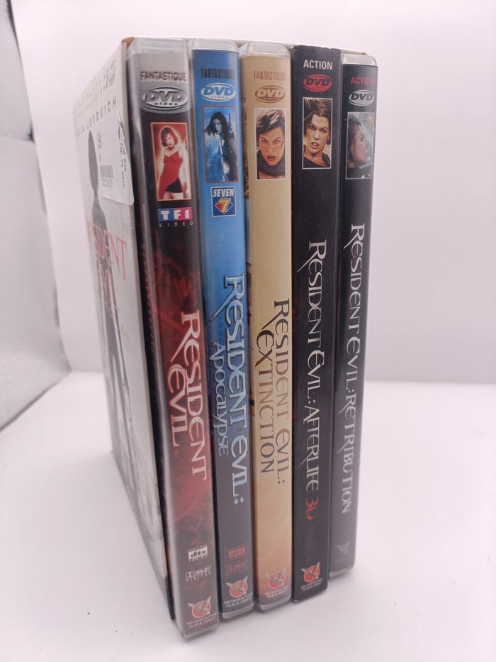 Coffret DVD Résident Evil Collection - photo numéro 2