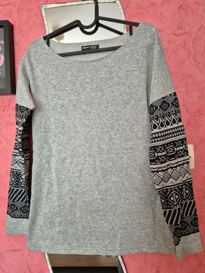 Pull gris