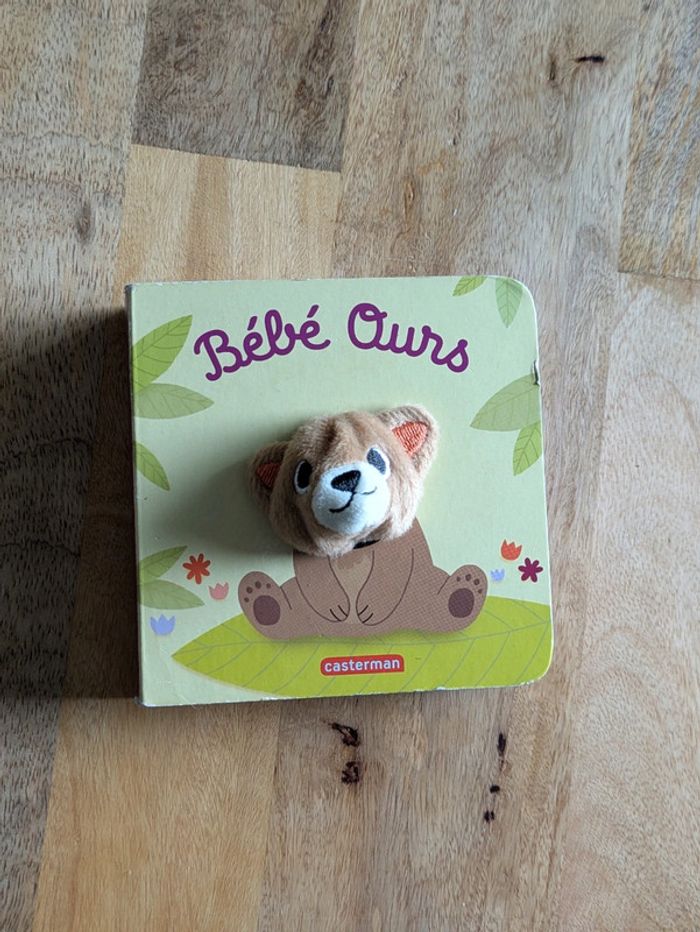 Livre marionnette "Bébé ours"
