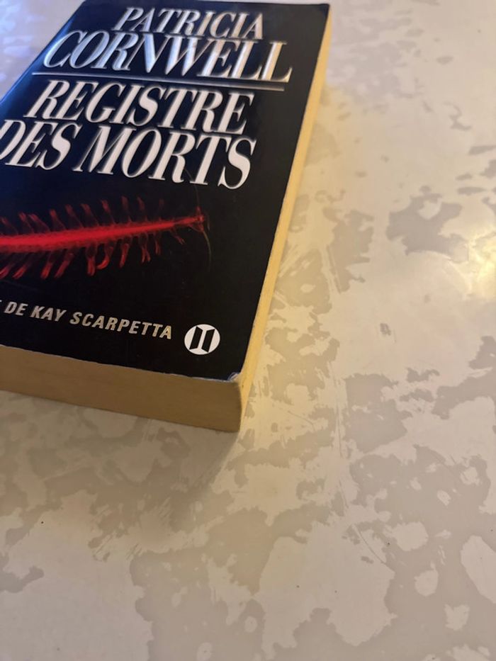 Livre registre des morts - Patricia cornwell - photo numéro 3