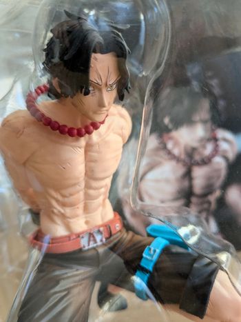 Figurine one piece