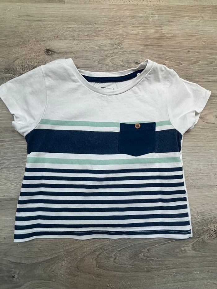 Lot 6 t-shirt 2 ans - photo numéro 5