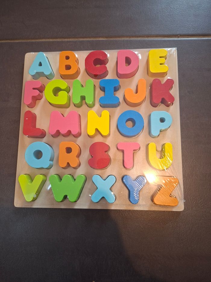 Puzzle alphabet neuf