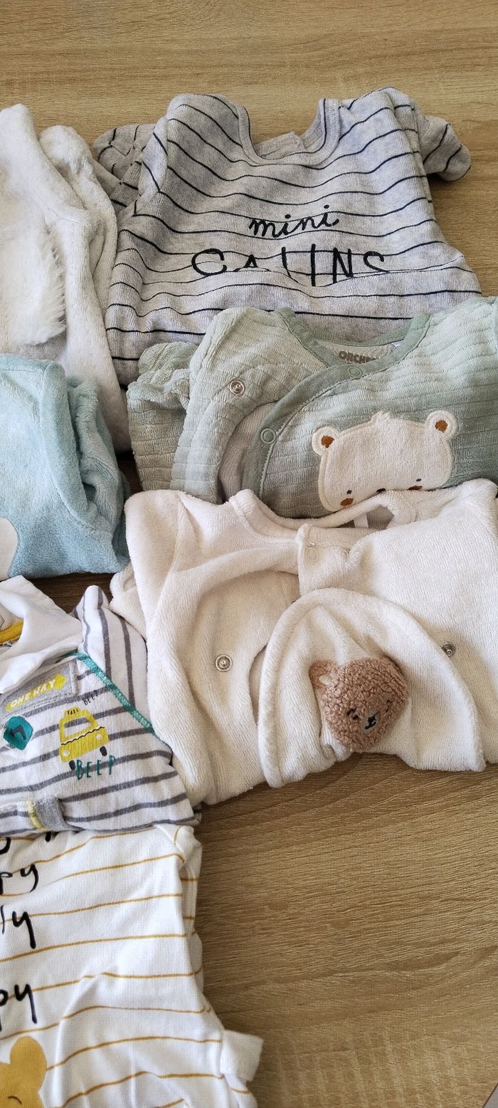 Lot vêtements bébé 1 mois - photo numéro 4