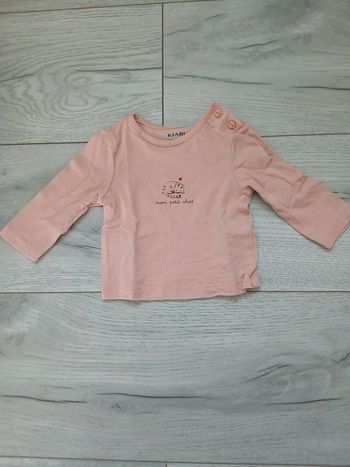 T-shirt manches longues ~ Kiabi ~ 1mois (52-55cm/4kg)