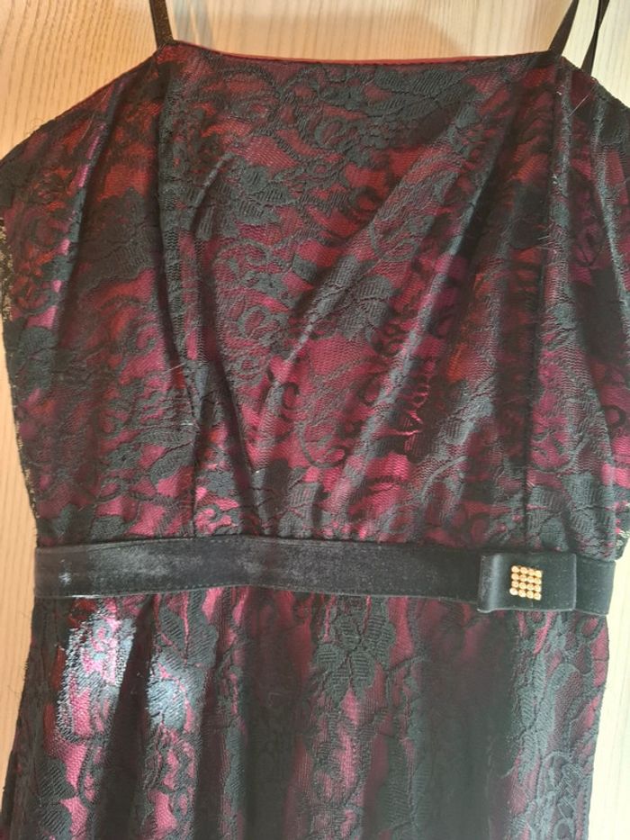 Robe rouge et noir - photo numéro 2
