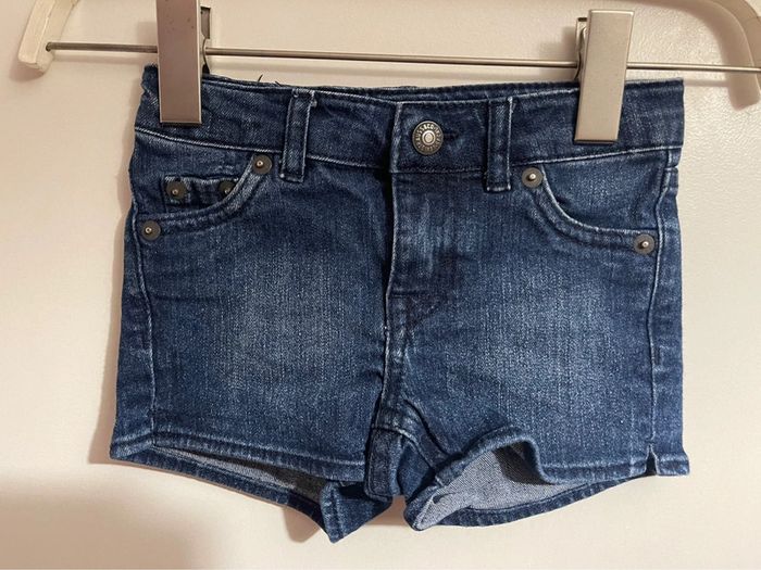 Short Lévis 3 ans