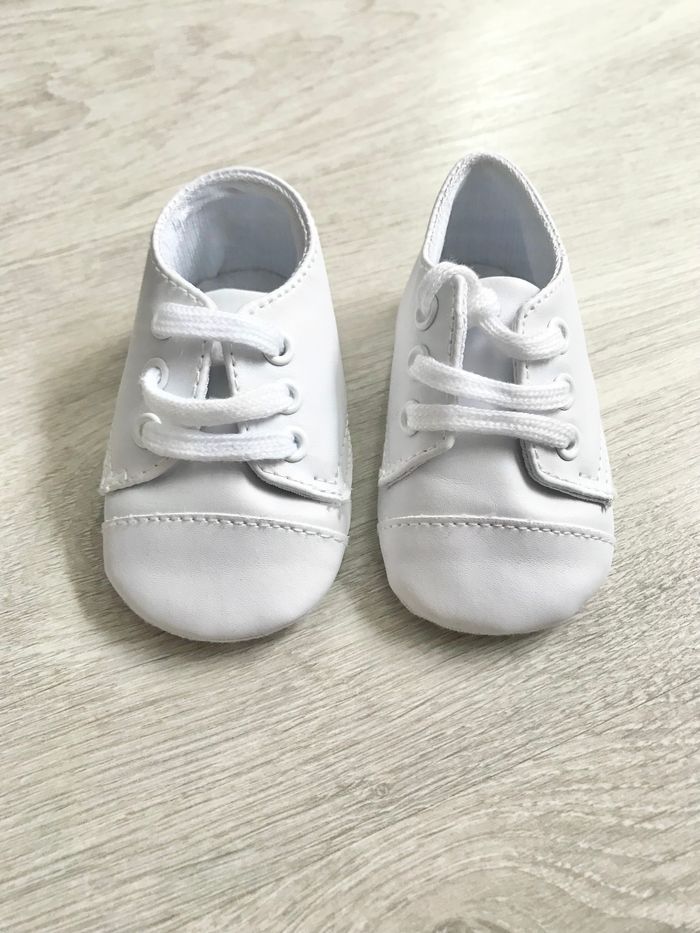 Chaussures blanches 19