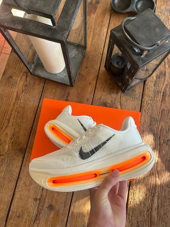 Nike Vomero Premuim Sail Coconut Milk