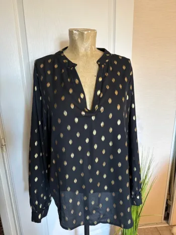 Jolie blouse à pois dorés doublée femme
